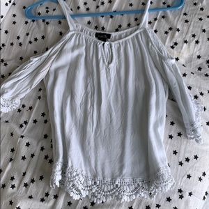 white half sleeved shirt